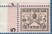 První poštovní známka Vatikánu z roku 1929 - Papežský znak