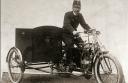 Foto 04 - Poštovní motocykl z počátku 20. století - Poštovní motocykl Laurin a Klement, typ LK Slavia typ L pro vybírání poštovních schránek.